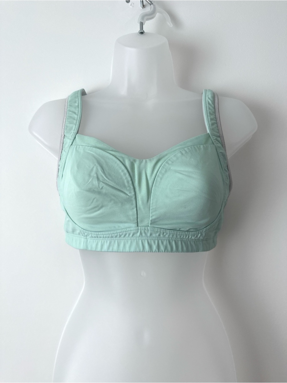 lulu lemon aqua mint sports bra